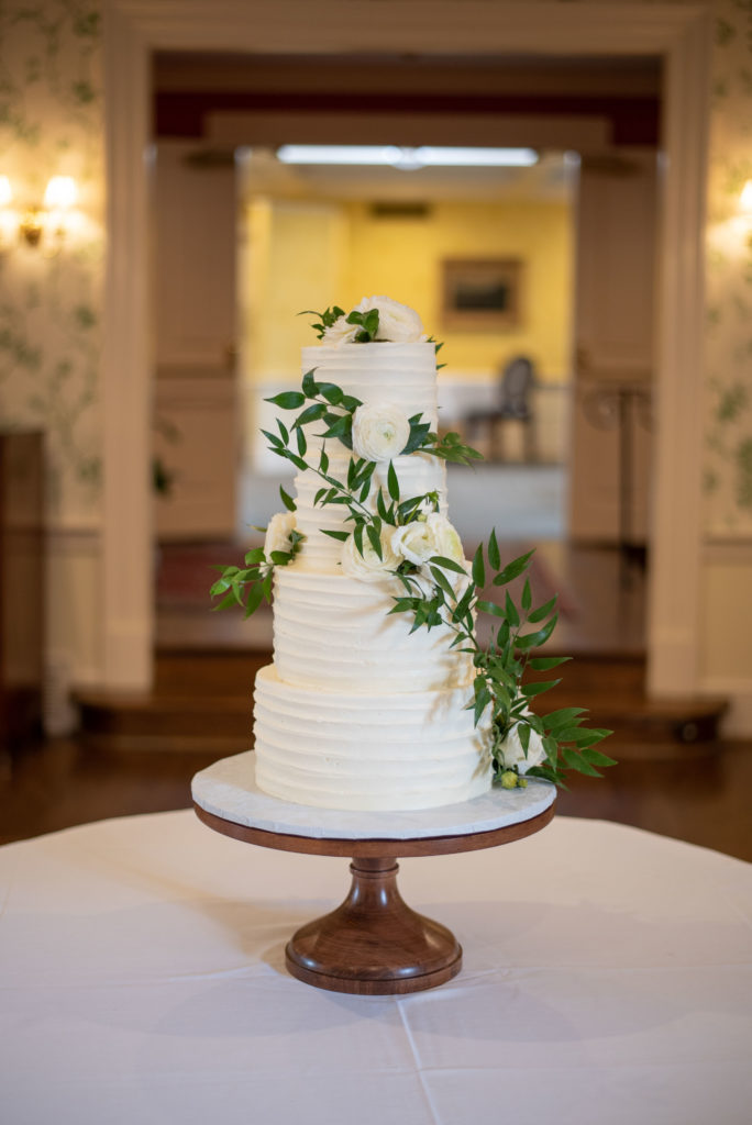 cakeview cake boonsboro country club wedding clark street photography