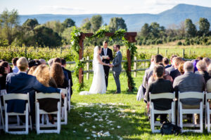 faithbrooke barn and vineyards wedding luray va